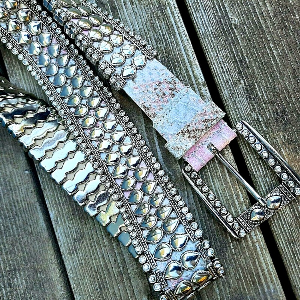 Vintage 90s Parasuco 34” Pink Snake Print Leather Silver Metal Bling Belt.